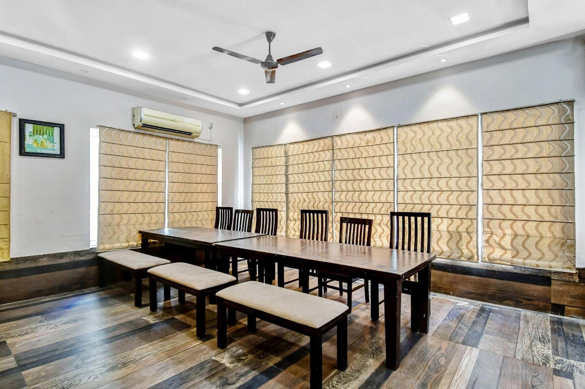 Super Townhouse All In One 콜카타 외부 사진